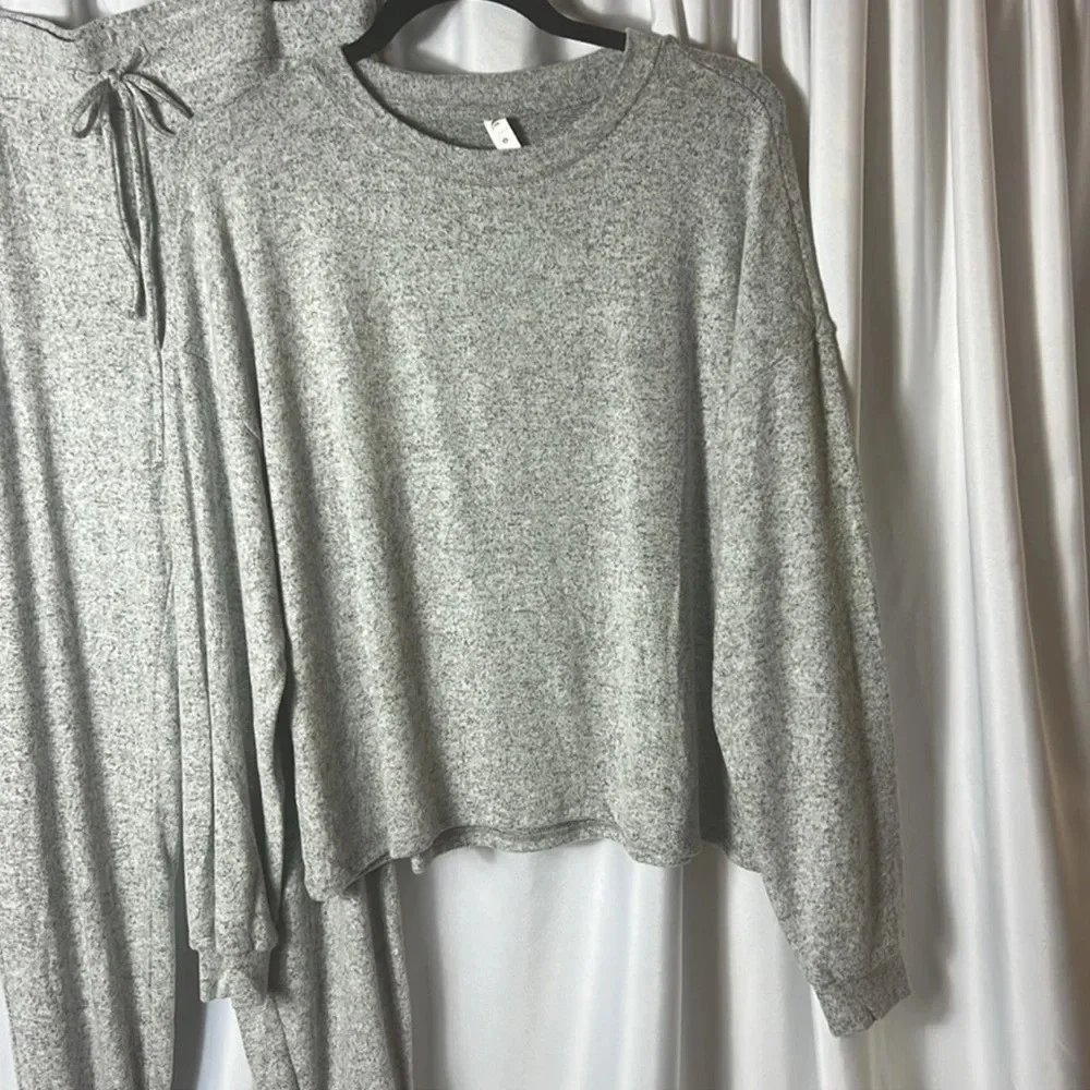 Fornia Loungewear Gray Set Multiple Sizes Available Brand New - Picture 6 of 12